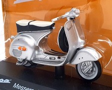 Altaya 1/18 Scale #46 - 1961 Piaggio Vespa Messerschmitt 150 GS - Silver