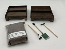Dolls House Raised Garden Beds, Soil And Tools (GRA/05)