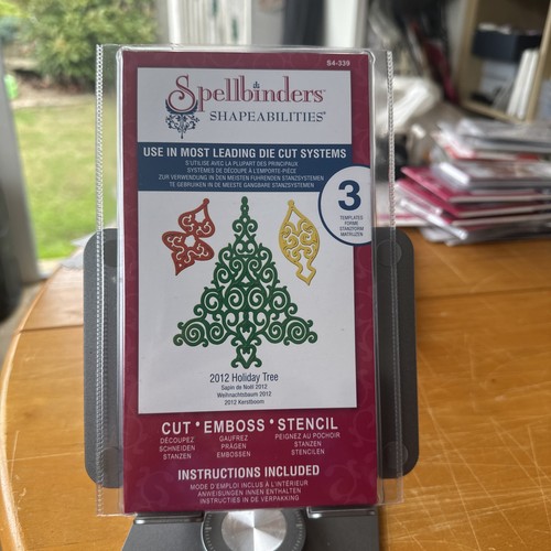 Spellbinders 2012 holiday tree - 2012,