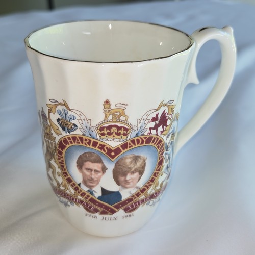 Vintage 1981 royal - 1981,