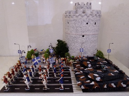 Aohna diorama with euzones - aohna,