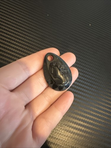 Black whitby jet - black,