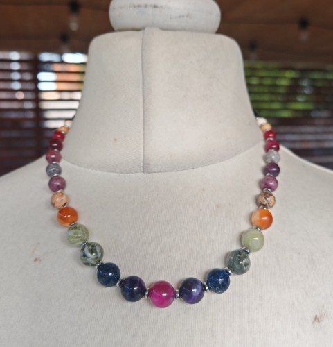 Multicoloured beaded necklace - multicoloured,