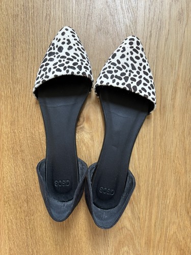 Black white pointed - pointed, toe