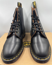 DR. MARTENS BLACK 1460 PASCAL VINTAGE SMOOTH LEATHER BOOTS SIZE UK 9  EU 43