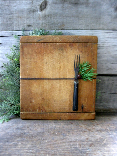 Primitive early antique - primitive,