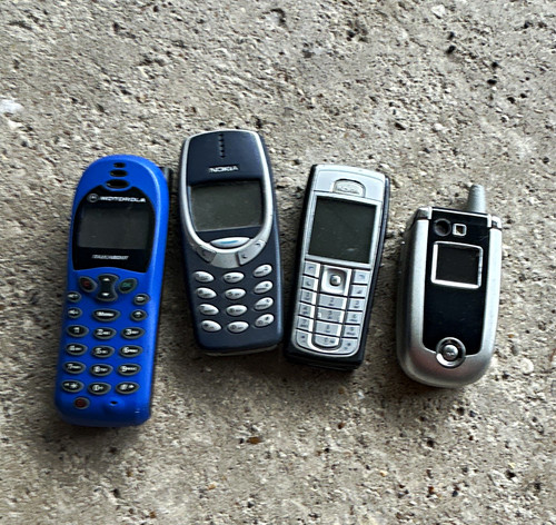 Vintage mobile phones mixed - mobile,