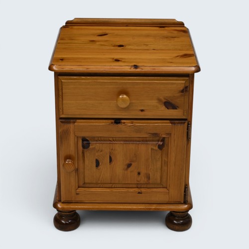 Ducal bedside cabinet knotted - ducal,