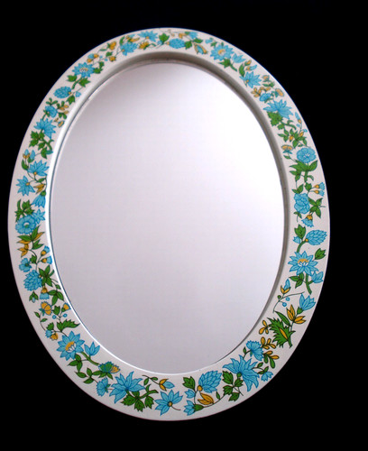 Vintage oval floral - , vanity