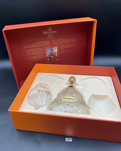 Hennessy cognac empty - cognac,