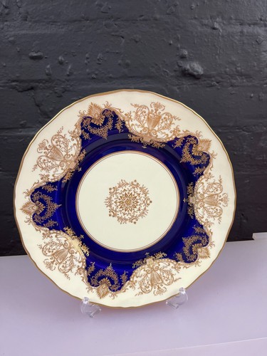 Royal worcester cabinet - worcester, 10.75"