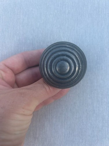 Cupboard and drawer knobs