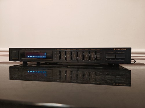 Pioneer graphic equaliser - pioneer,