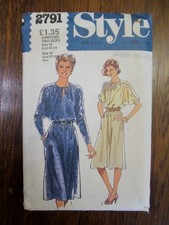 Vintage 1980s Style Sewing Pattern 2791 Womens Slipover Dress Batwing Sleeves S