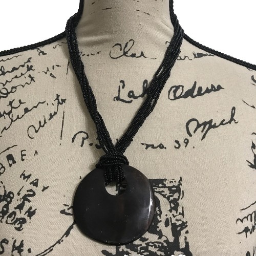 Black pendant round - black,