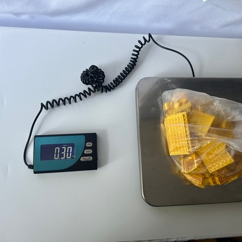 Lego yellow brick bulk - lego,