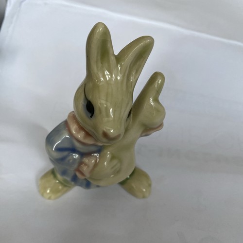 Rabbit with guitar figurine - with,