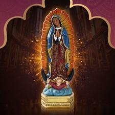 Beautiful Mary Statue
