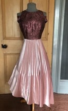 GORGEOUS Coast Cold Shoulder