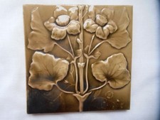 Old Majolica Victorian / Edwardian MINTON HOLLINS Green Floral pattern tile 6x6"