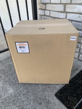 Yeti Roadie 24 - Hard Cooler - King Crab Orange KCO - New - Sealed New In Box