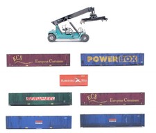 VARIOUS BRANDS OO GAUGE LOT OF 8 KONECRANE CRANE & ASSORTED CONTAINERS WEATHERED