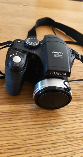 Fujifilm finepix s5700 1mp - fujifilm,