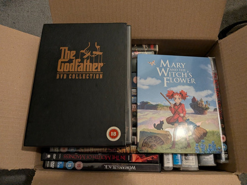Mixed dvds blu rays vhs - dvds,,