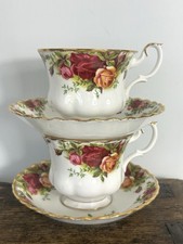 Vintage Old Country Roses Tea