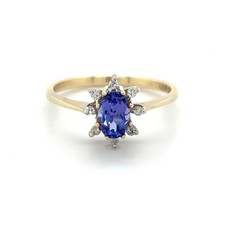 3.55 Ct Oval Cut Tanzanite Women's Unique Engagement Ring 14K Yellow Gold