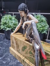 1930s Art Deco "Flapper Girl