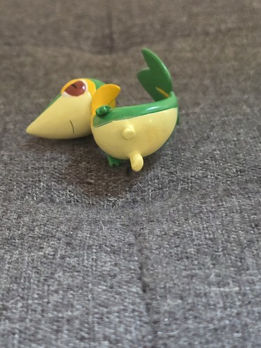 Snivy pokemon figure - snivy,