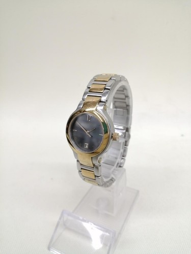Gucci quartz 8900l used - gucci,