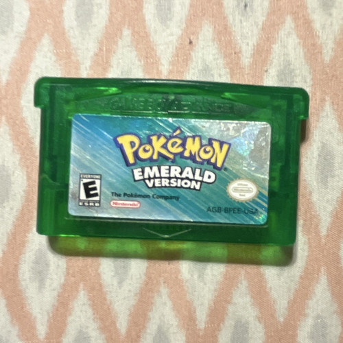 Nintendo pokémon emerald - pokémon,