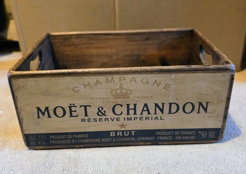 Moet chandon reserve - &,