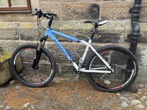 Kona kula deluxe scandium - kona,