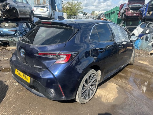 2021 toyota corolla hatch - toyota,