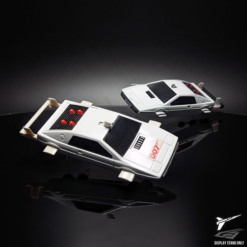 James bond 007 lotus display - james,