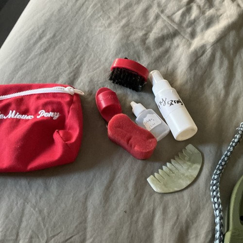 Hobby horse grooming kit