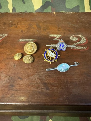 Vintage naval badge button - naval,
