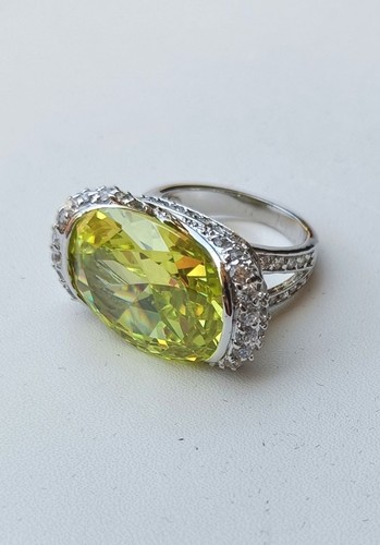 Large oval lime yellow - yellow, cz