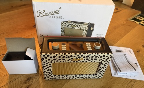 Limited edition roberts radio - roberts,