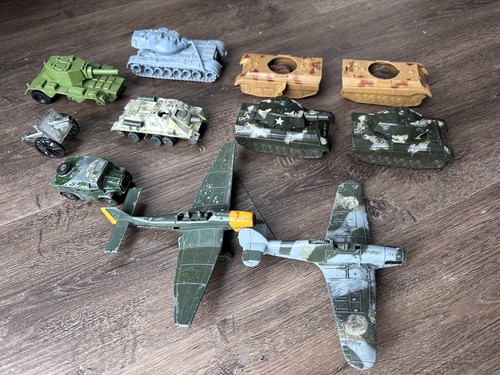 Vintage military toys - ,