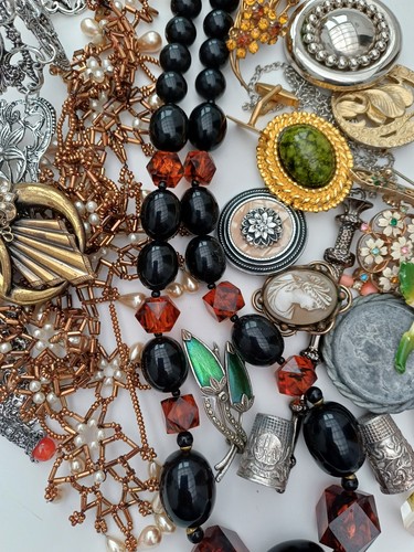Joblot vintage jewellery spare - joblot,