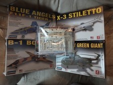 5 LINDBERG MODEL KITS 2×1/72, 2×1/48, 1×1/144