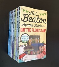 Agatha Raisin Mystery Book Set
