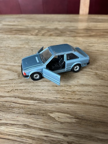 Ford escort gl - ford, corgi