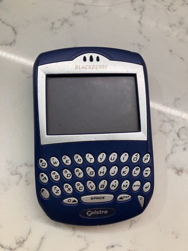 Blackberry 7230 vintage blue