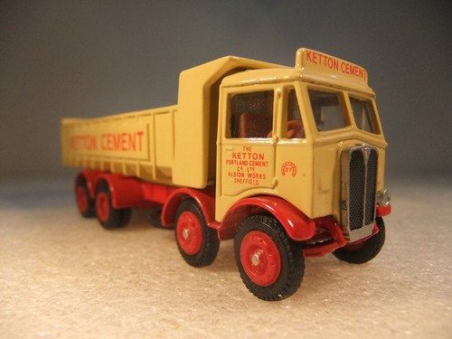 Efe 12004 aec mammoth 8 - 1:76,