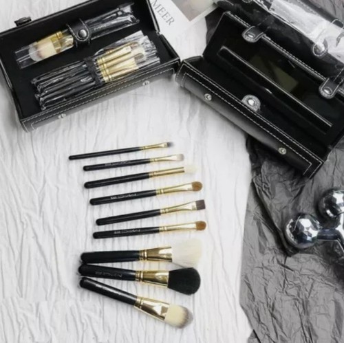 Cosmetic brush set - cosmetic,